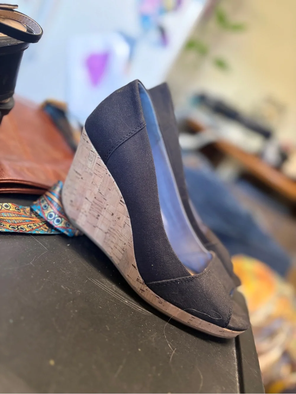 TOMS Black Canvas Peep Toe Wedge Pumps - Women's Size 7 aEuc